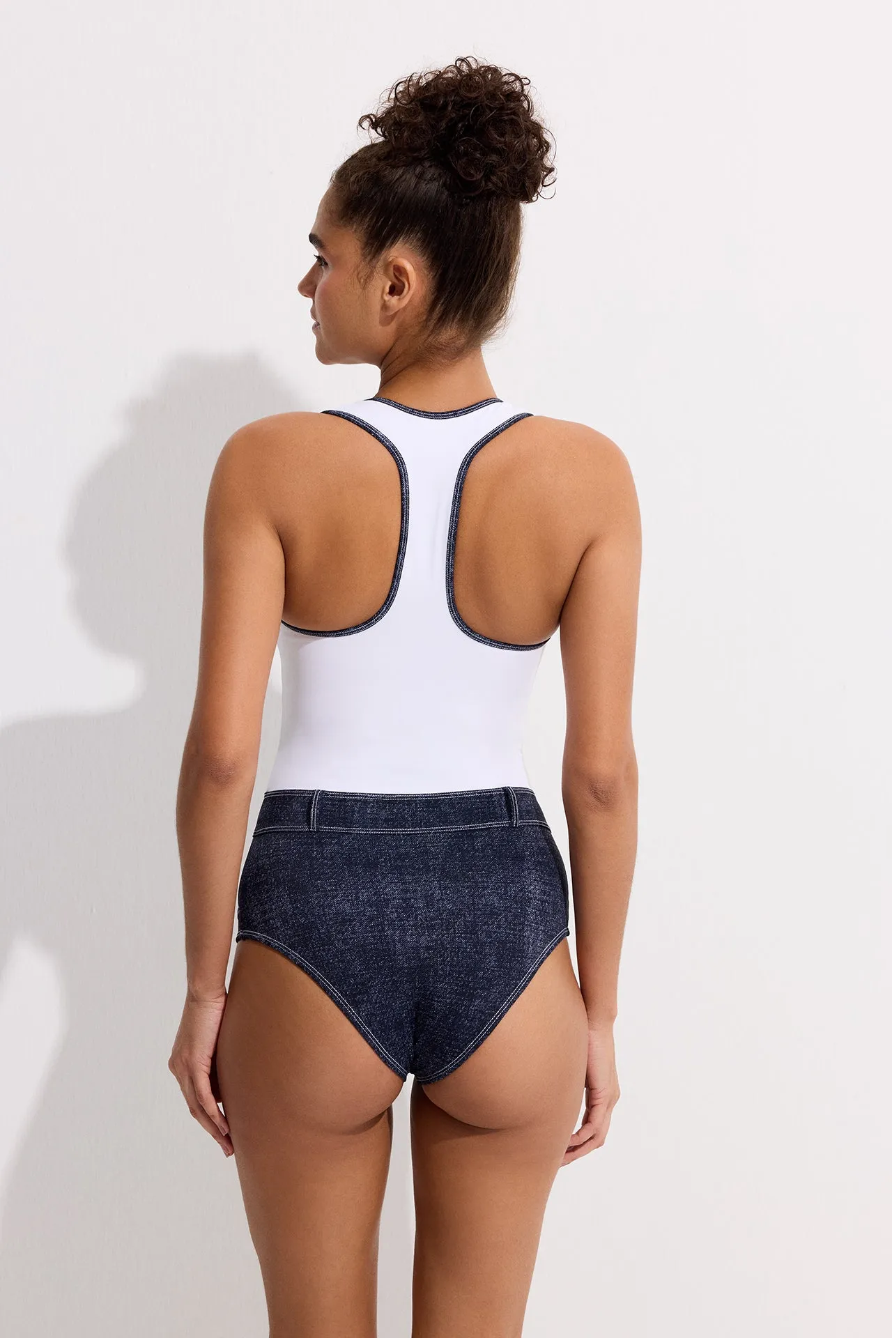 LAVINIA ONE PIECE