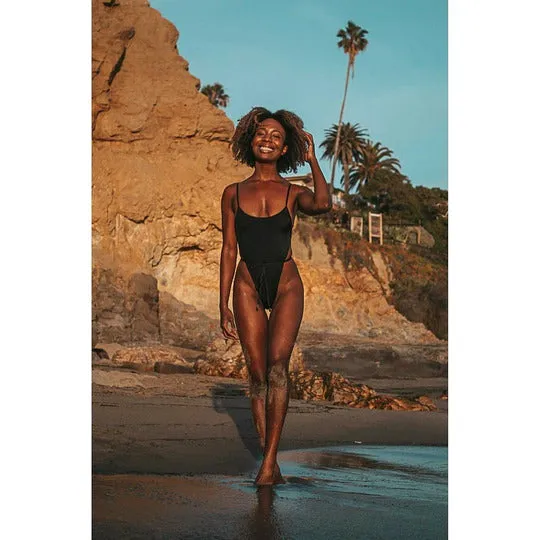 Samira One Piece - Black