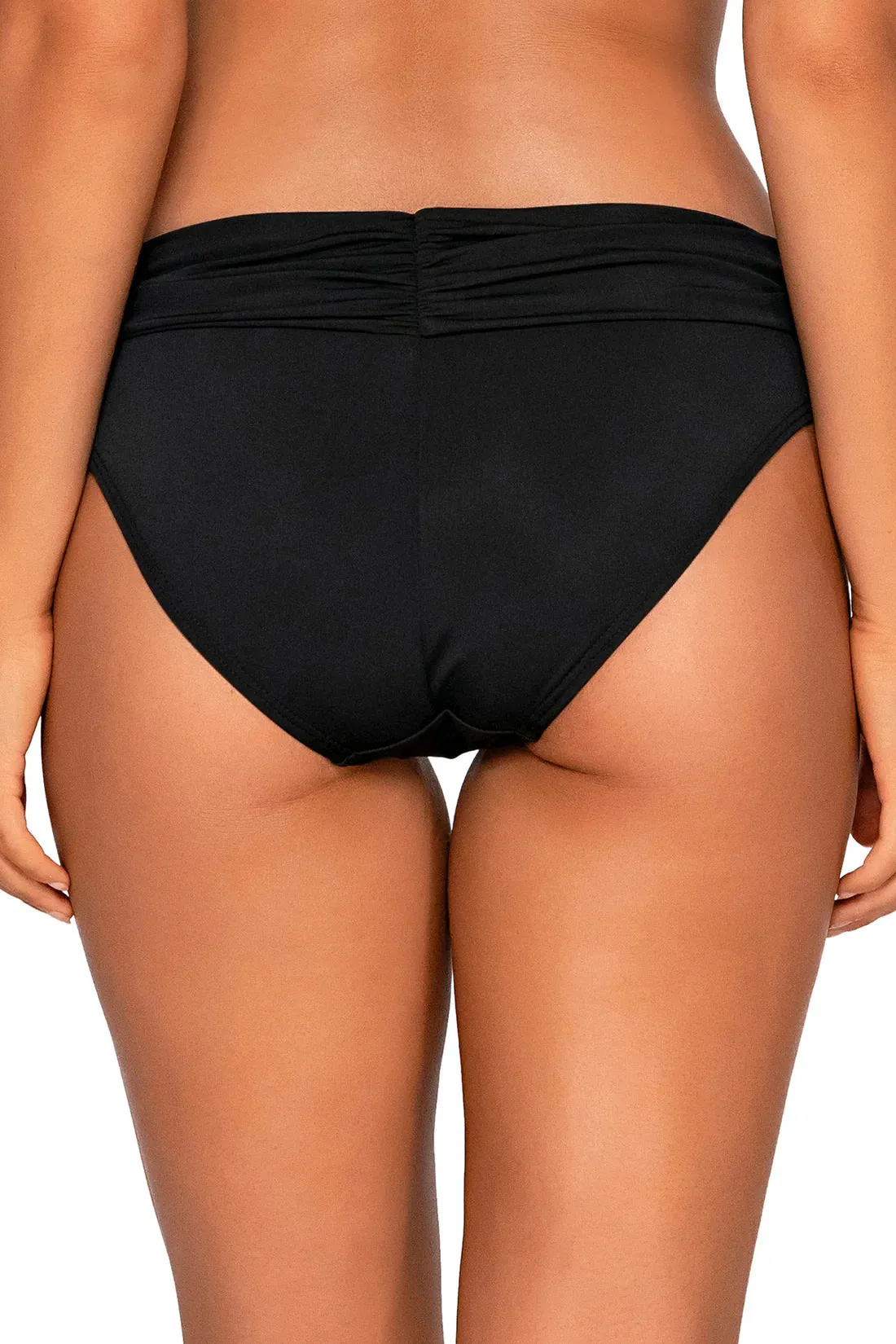 Sunsets Black Unforgettable Bottom
