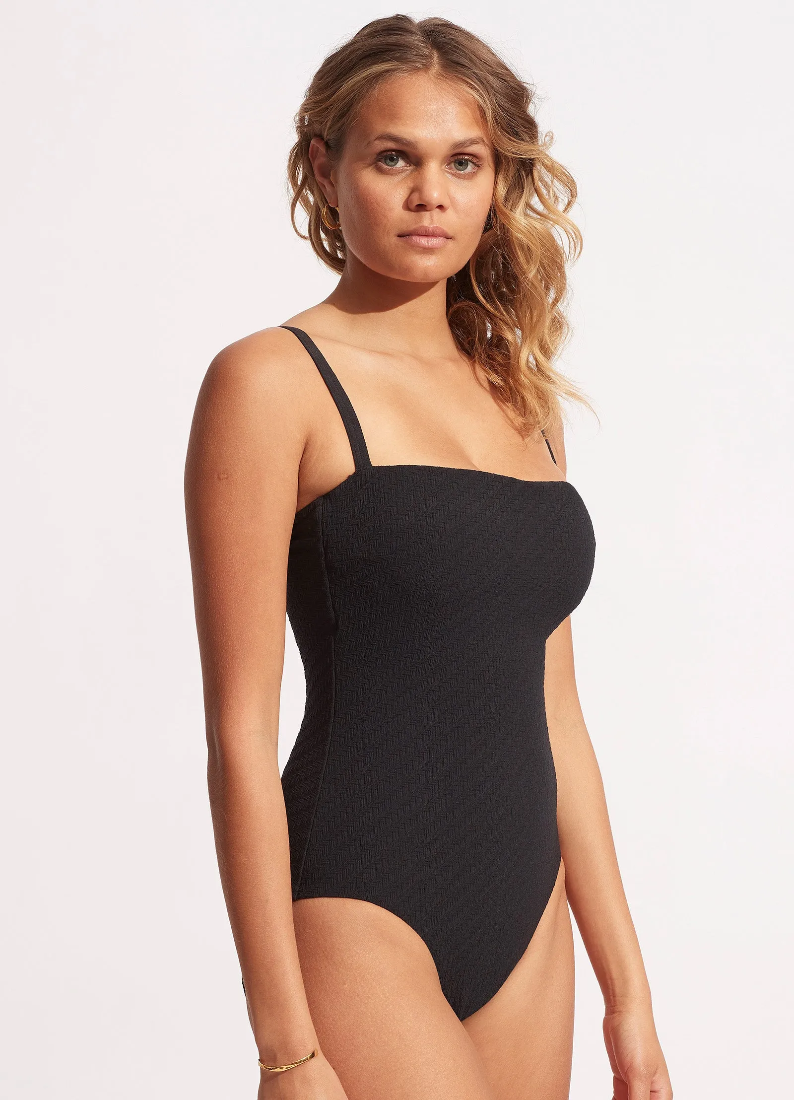 Willow DD One Piece - Black